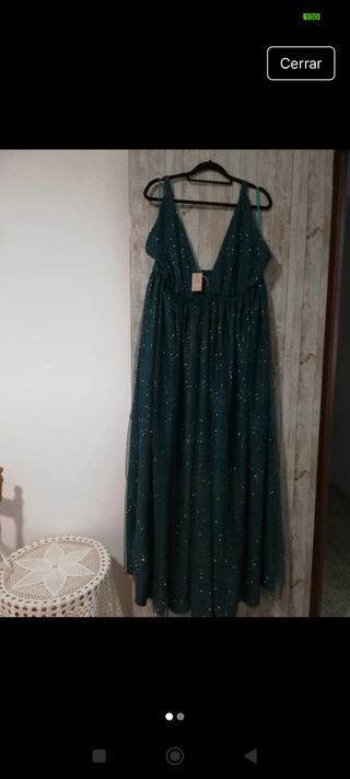 Vestido de fiesta verde con brillos