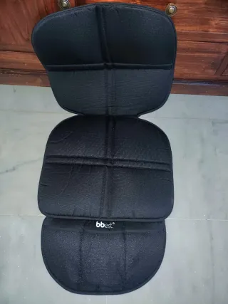 Protector asiento coche bebé