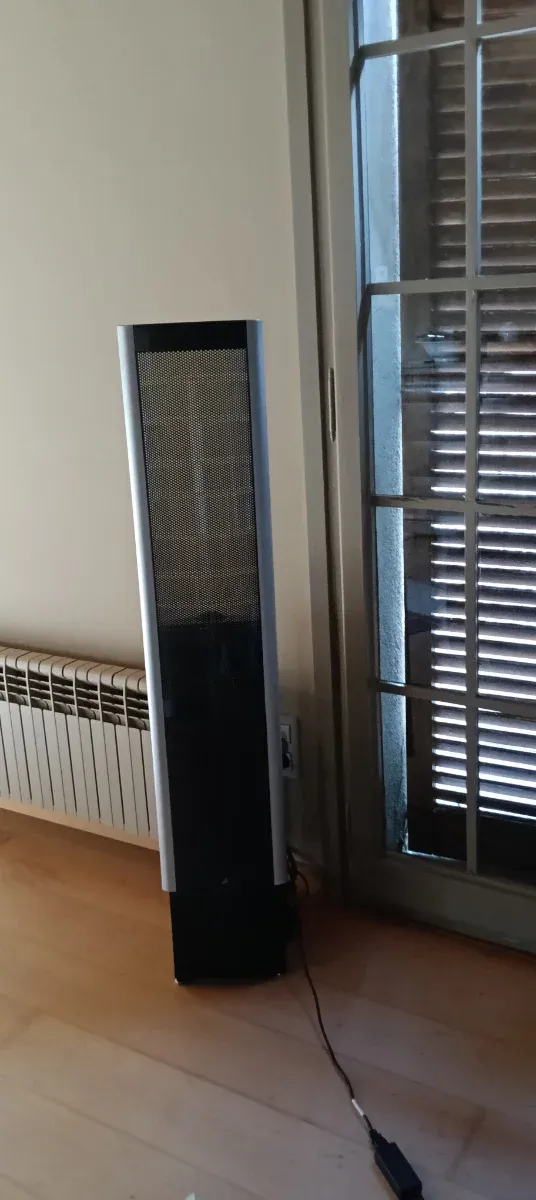 2 Altavoces Martin Logan Negros y metal