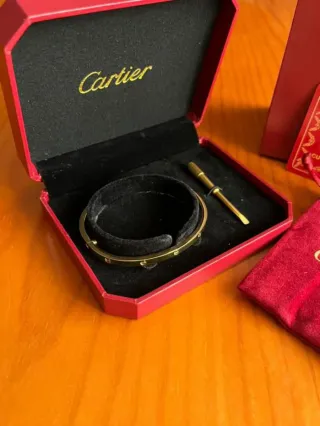 Pulsera Cartier Love Dorada para Mujer