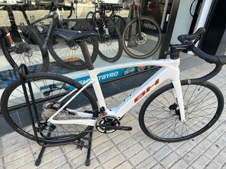 BH iRS1 1.4 2026 Carbón Eléctrica