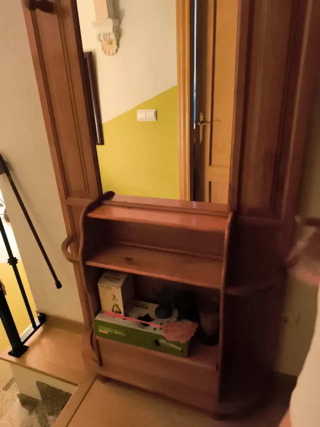 Mueble de entrada madera y cristal