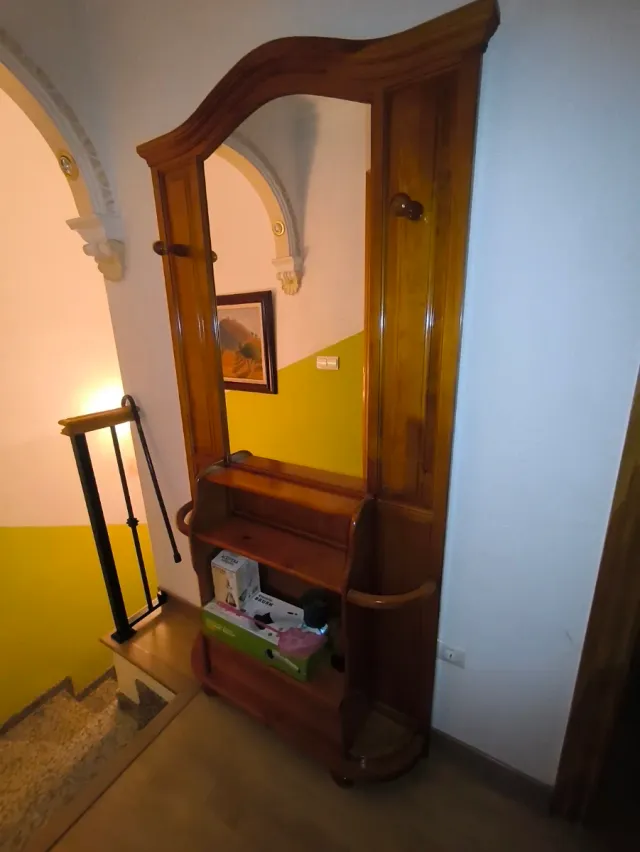 Mueble de entrada madera y cristal