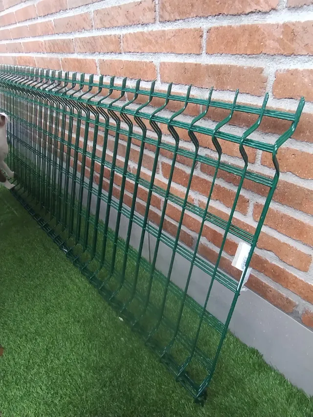 3 paneles Hércules  2.5x0.6m + 6 postes