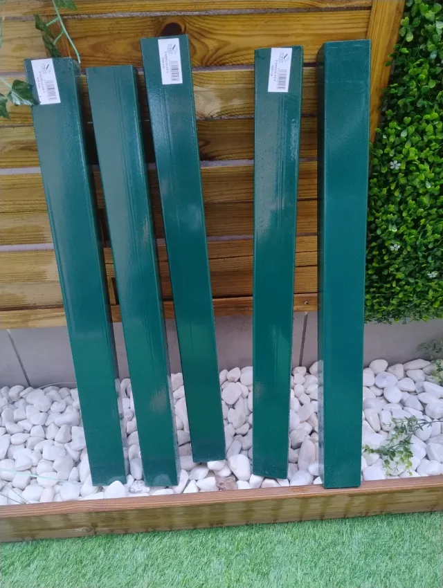 3 paneles Hércules  2.5x0.6m + 6 postes