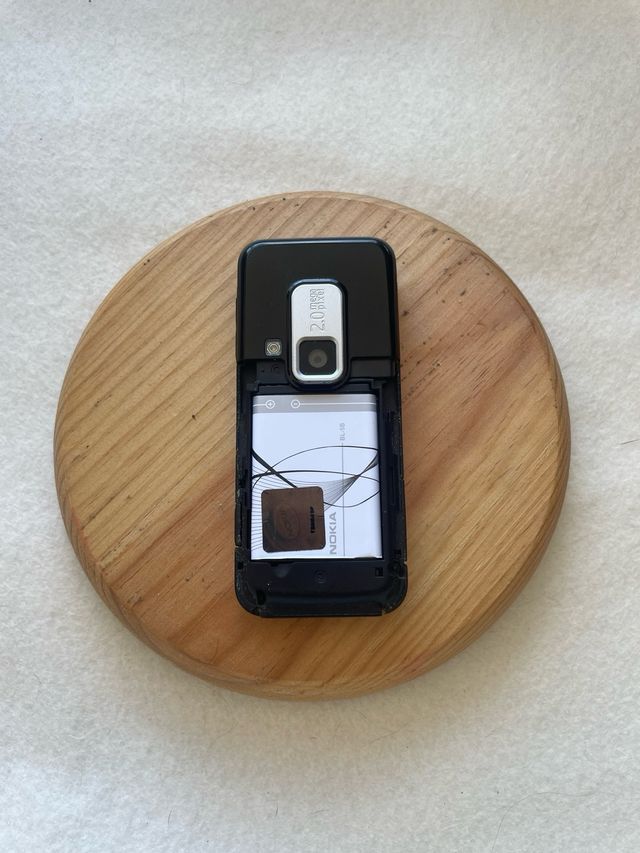 Nokia 6120 Classic: elegante, veloce e compatto