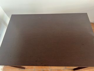 Mesa de comedor extensible de madera marrón