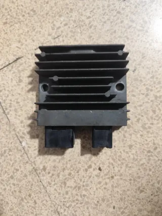 Regulador Voltaje Honda SH 300 2010 hasta 2012