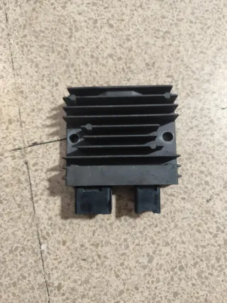 Regulador Voltaje Honda SH 300 2010 hasta 2012