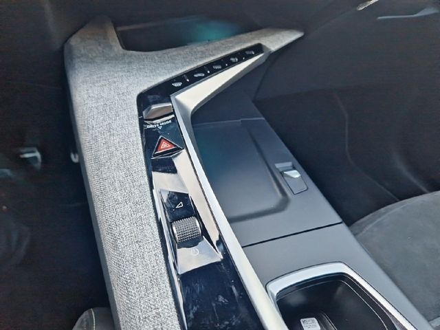 Peugeot E-3008 GT 210CV 2024