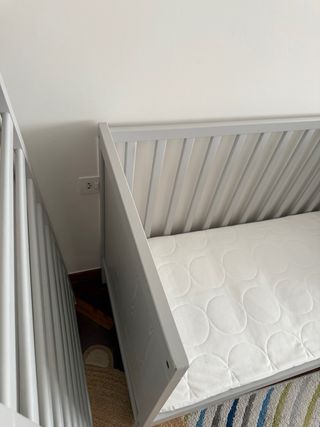 Cuna IKEA con colchón