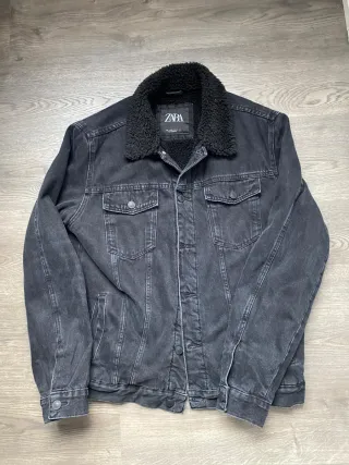 Chaqueta vaquera Zara con forro sherpa