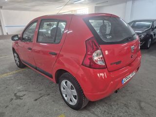Dacia Sandero 2009