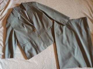 Tailleur Lana Vergine - Elegante e Comodo