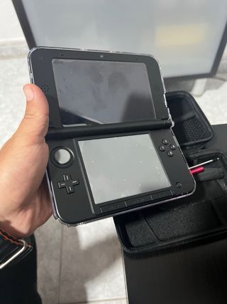 Nintendo 3DS XL Roja