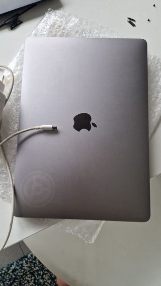 Macbook Pro 2018 Gris Espacial