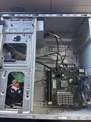 Torre HP Compaq Gris