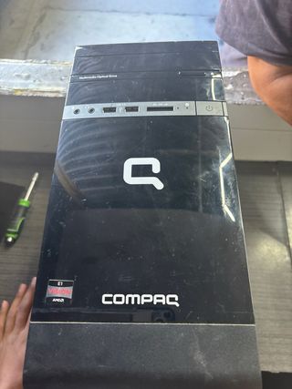 Torre HP Compaq Gris