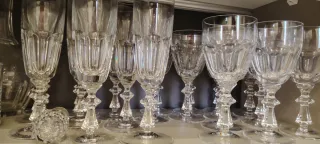 Bicchieri di cristallo eleganti