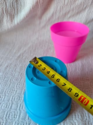 Pack 2 macetas pequeñas rosa y azul plástico nueva