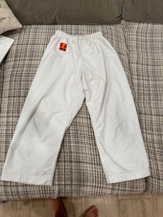 kimono Judo/Jiu Jitsu TIGU Blanco con cinturón 