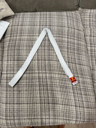 kimono Judo/Jiu Jitsu TIGU Blanco con cinturón 