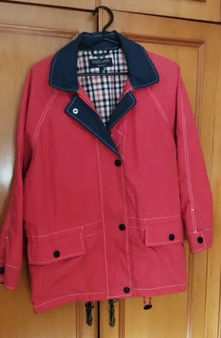 Chaquetón Cortavientos MARYLAND Rojo y Azul
