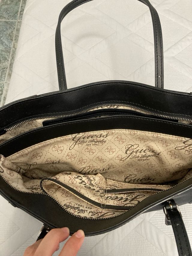 Bolso Tote Guess Negro Grande