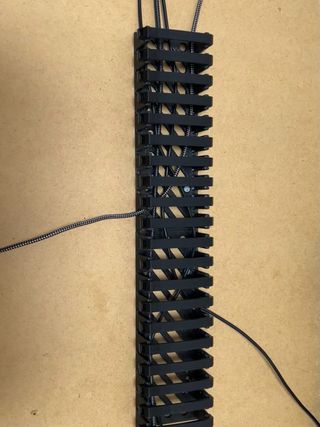 Organizador y recoge cables para setup