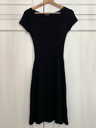 Vestido negro punto Sinéquanone