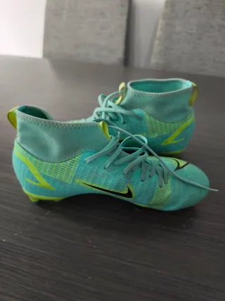 Bambas tacos Nike talla 35