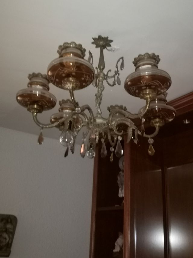 Lámpara de techo antigua de cristal y metal