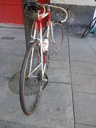 Bicicleta de carretera ZELERIS