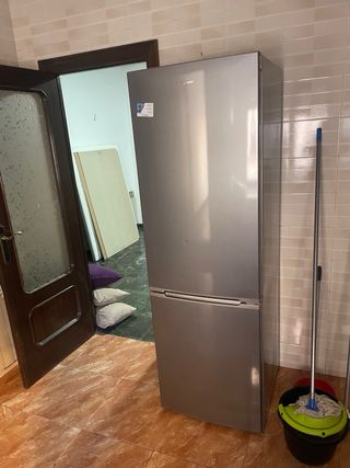 Sofá modular tela y mesa cristal