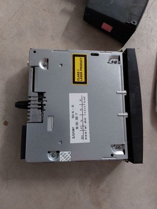 Radio coche, cajón y embellecedor