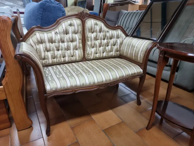 Sofá Isabelino Beige y Marrón