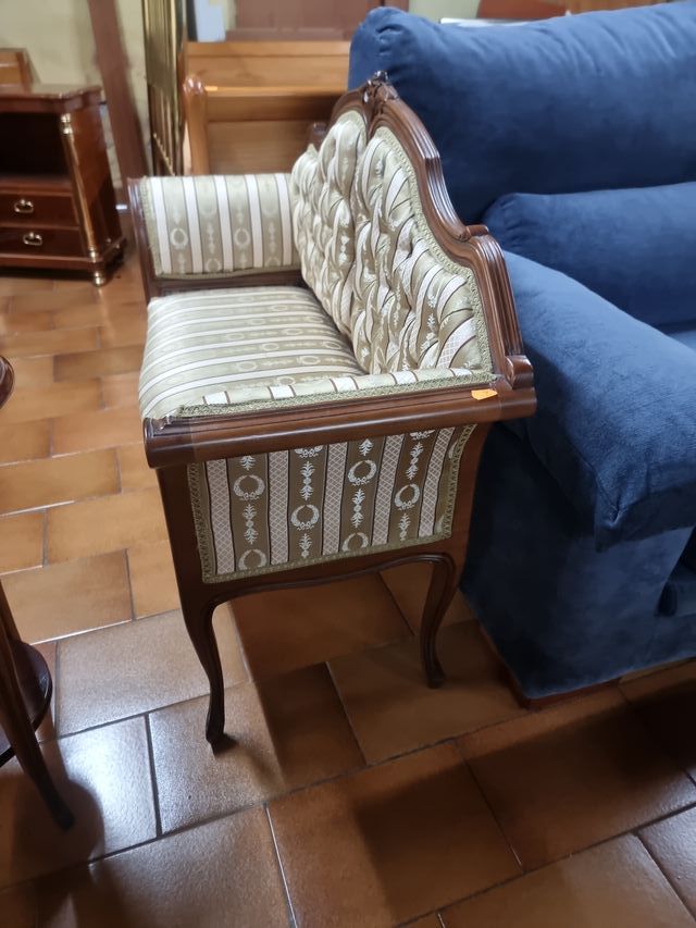 Sofá Isabelino Beige y Marrón