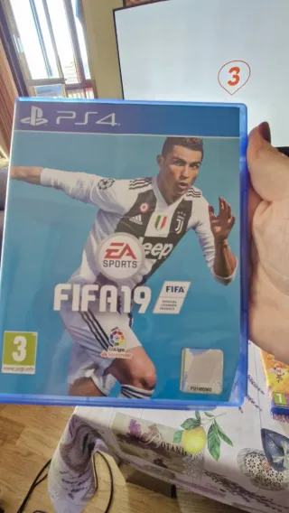 Juego PS4 FIFA 19 EA Sports