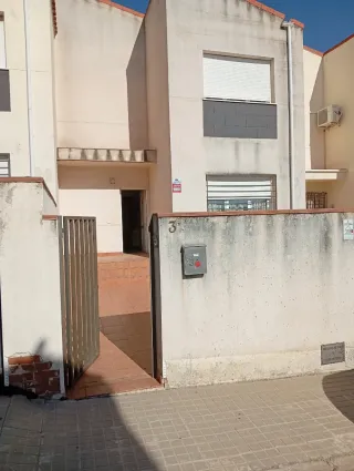 Casa adosada en venta