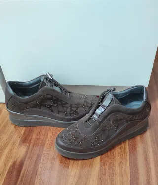 Zapatillas marrones Talla 38