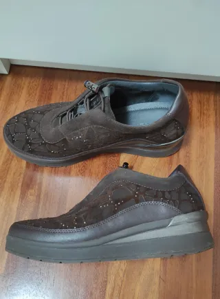 Zapatillas marrones Talla 38
