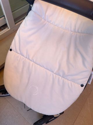 Saco Bugaboo para carro color blanco