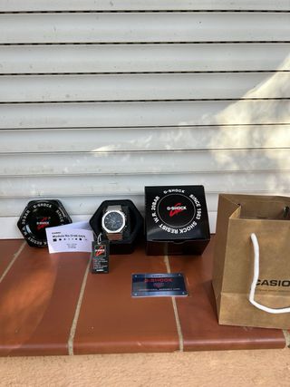Reloj Casio G-Shock GM-B2100 Plateado Nuevo
