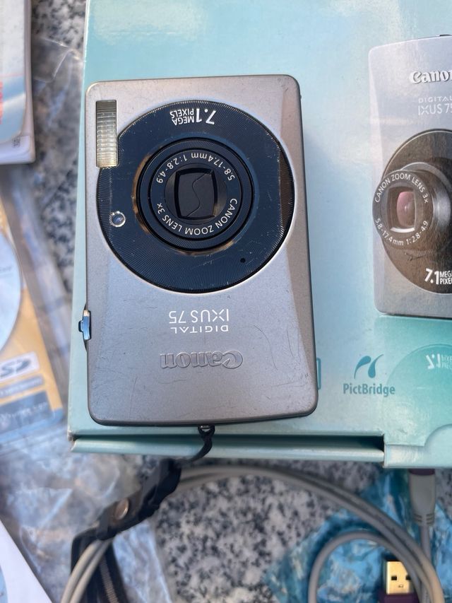 Cámara canon digital Ixus 75