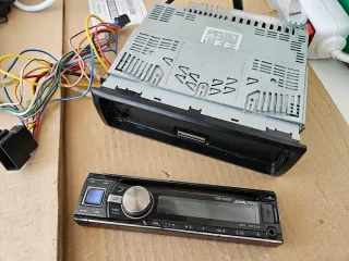 Radio Alpine CDE-133BT Bluetooth