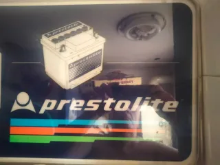 Cartel luminoso Prestolite