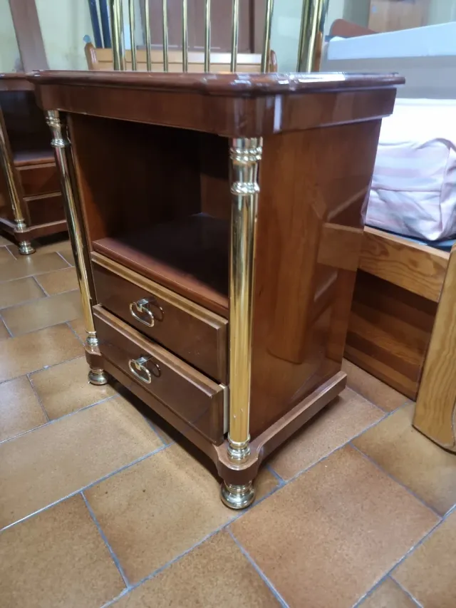 Mesita de noche madera y metal