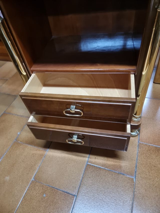 Mesita de noche madera y metal