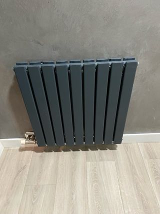 Radiador de diseño metal gris monotubo