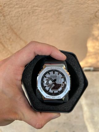Reloj G-Shock GM-2100 Plateado Nuevo